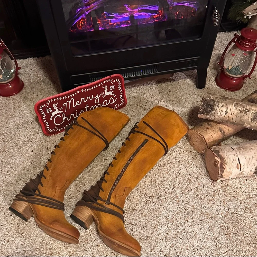 Freebird Women's Lace Up Boots in Brown - Picture 4 of 10